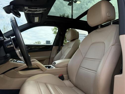 2023 Porsche Cayenne Cayenne
