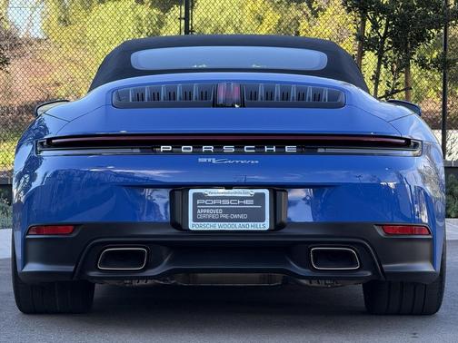 2025 Porsche 911 Carrera