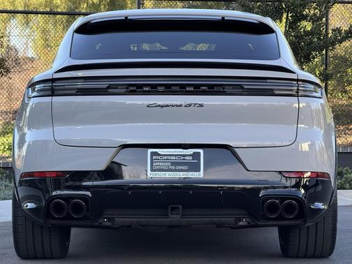 2025 Porsche Cayenne GTS