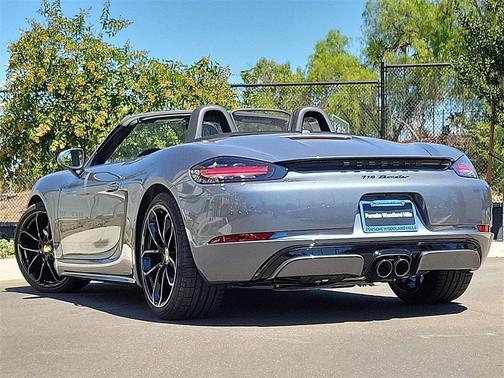 2025 Porsche 718 Boxster Style Edition