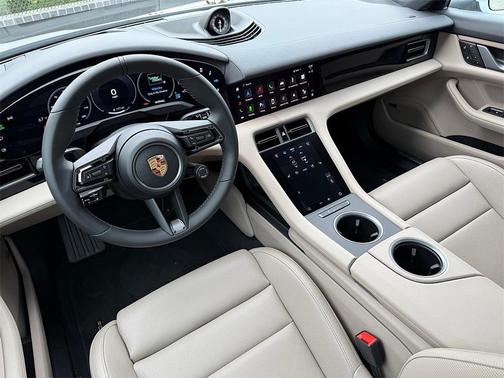 2025 Porsche Taycan