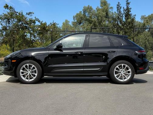 2023 Porsche Macan 