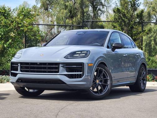 2026 Porsche Cayenne GTS