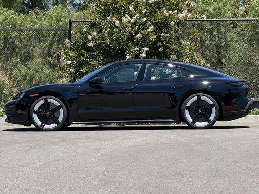 2026 Porsche Taycan Turbo S
