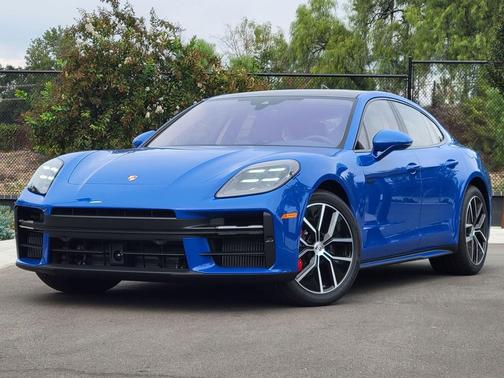 2026 Porsche Panamera 4S