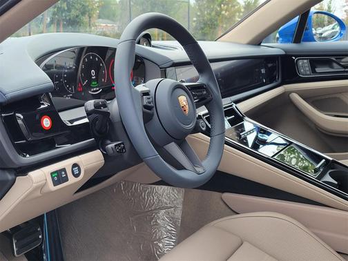 2026 Porsche Panamera 4S
