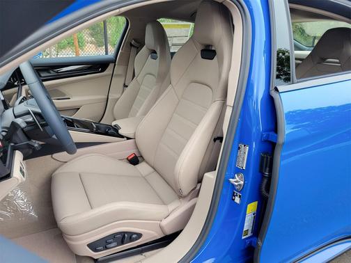 2026 Porsche Panamera 4S