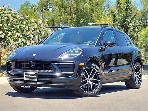 2024 Porsche Macan Base