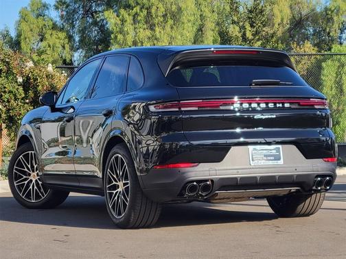 2025 Porsche Cayenne Cayenne E-Hybrid