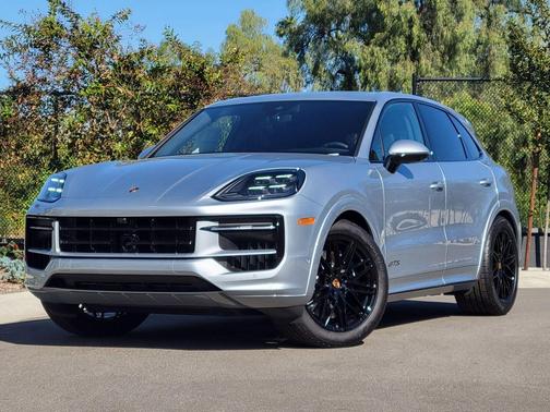 2026 Porsche Cayenne GTS