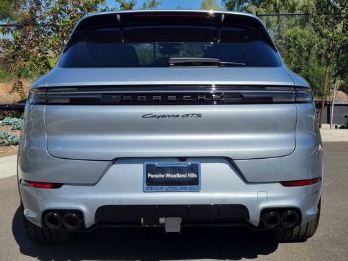 2026 Porsche Cayenne GTS