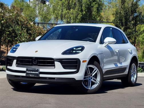 2025 Porsche Macan 