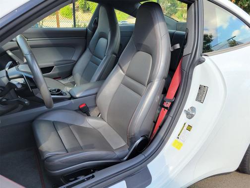 2020 Porsche 911 Carrera S