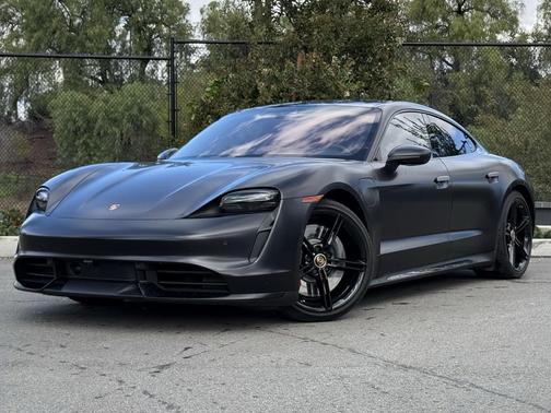 2023 Porsche Taycan Turbo