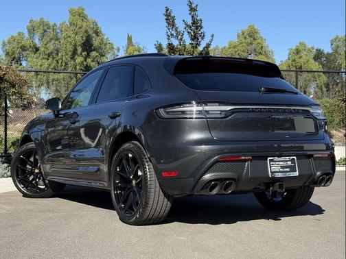 2025 Porsche Macan GTS