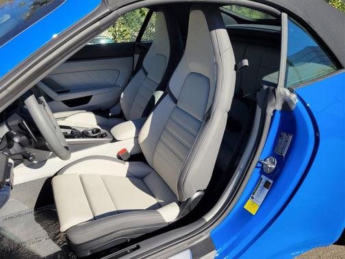 2026 Porsche 911 Carrera