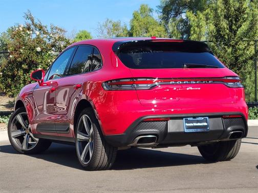 2025 Porsche Macan 