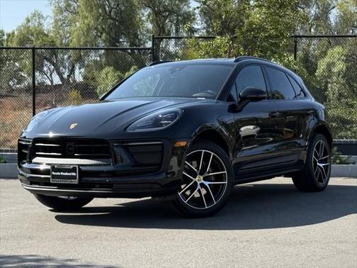2024 Porsche Macan Base