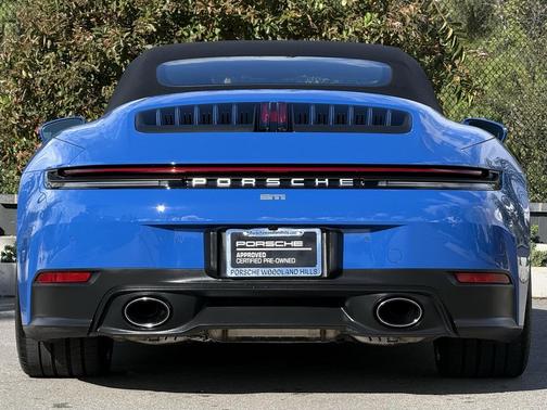 2025 Porsche 911 Carrera