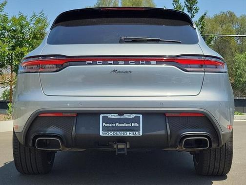 2024 Porsche Macan Base