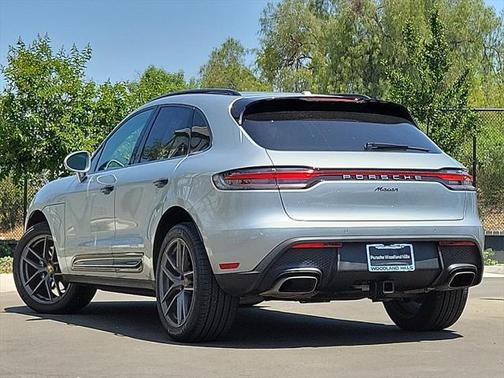 2024 Porsche Macan Base