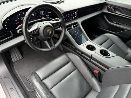 2023 Porsche Taycan Base (A2)