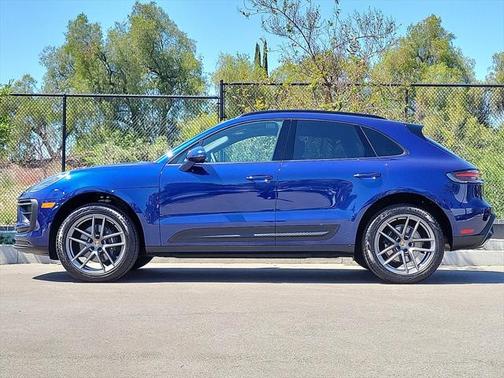 2024 Porsche Macan Base