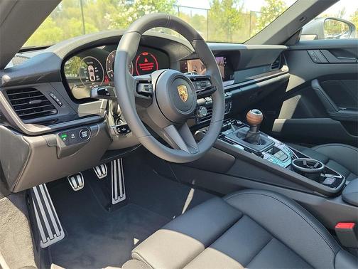 2025 Porsche 911 Carrera T