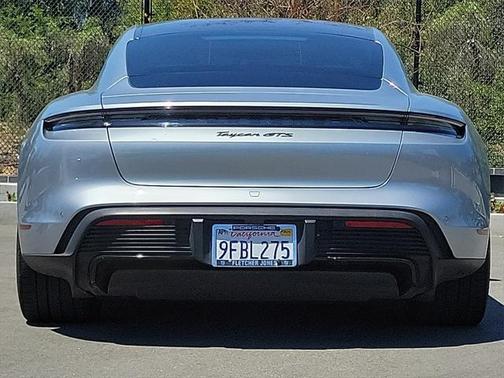 2022 Porsche Taycan GTS