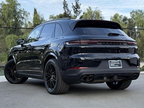 2024 Porsche Cayenne Cayenne
