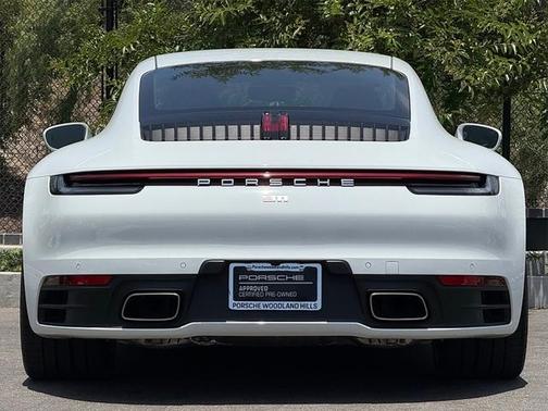 2020 Porsche 911 Carrera