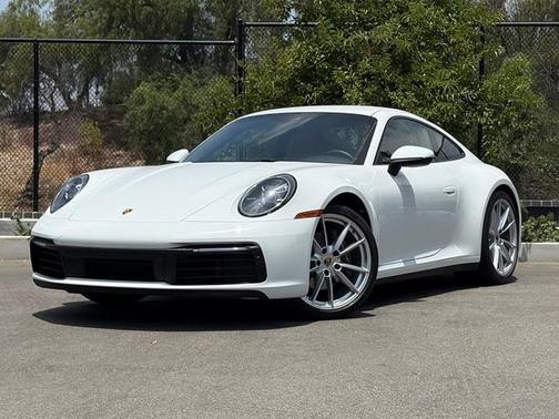 2020 Porsche 911 Carrera