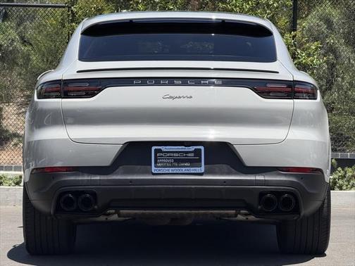 2022 Porsche Cayenne Platinum Edition