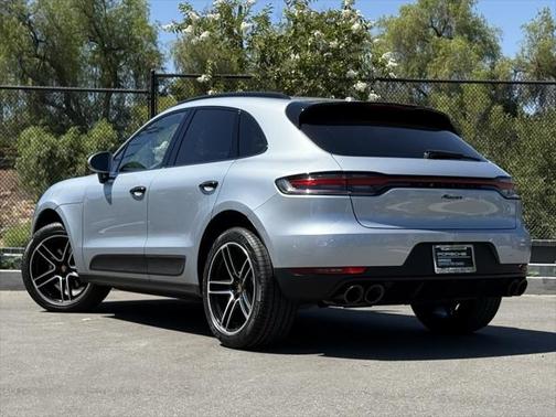 2020 Porsche Macan Base