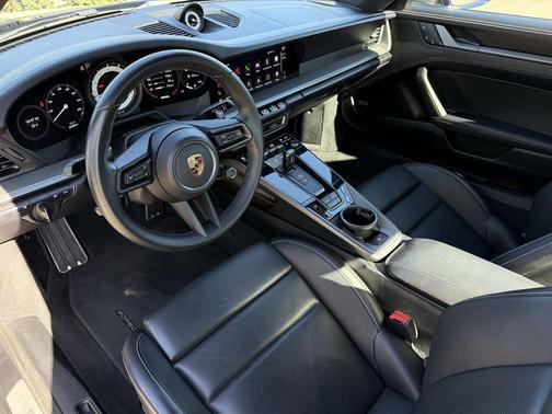 2022 Porsche 911 Carrera 4S