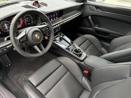 2026 Porsche 911 Carrera GTS