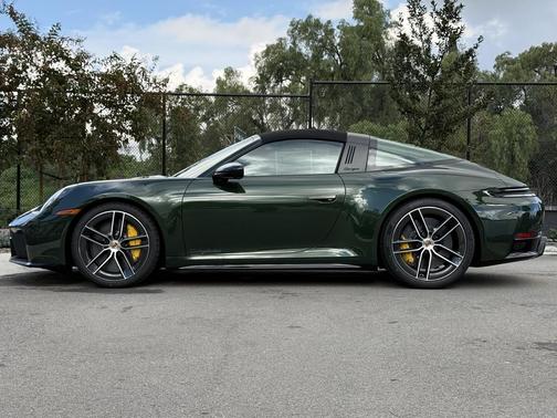 2026 Porsche 911 Targa 4 GTS