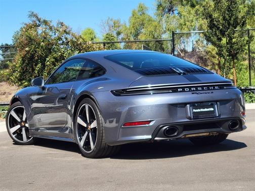 2025 Porsche 911 Carrera S