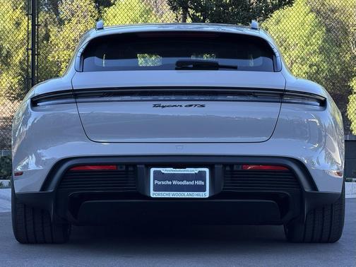2026 Porsche Taycan GTS