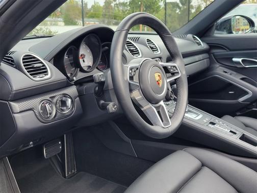 2025 Porsche 718 Boxster S