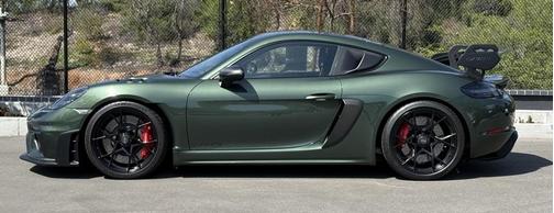 2024 Porsche 718 Cayman GT4 RS