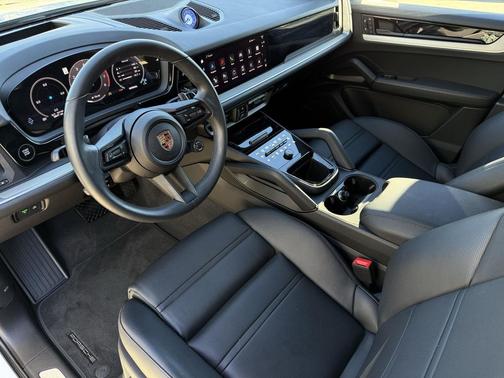 2025 Porsche Cayenne Cayenne