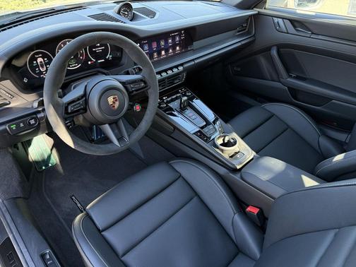 2026 Porsche 911 Carrera GTS