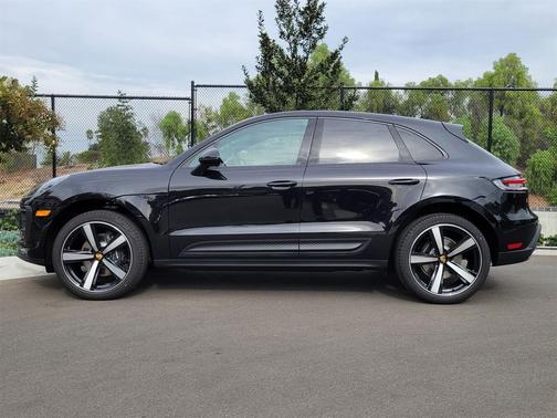 2026 Porsche Macan 