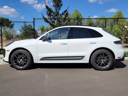 2023 Porsche Macan T