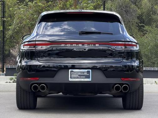 2021 Porsche Macan Base