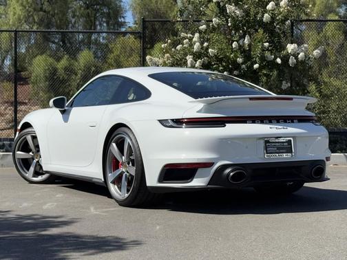 2024 Porsche 911 Turbo