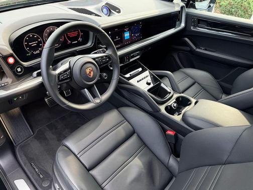 2025 Porsche Cayenne Cayenne S E-Hybrid