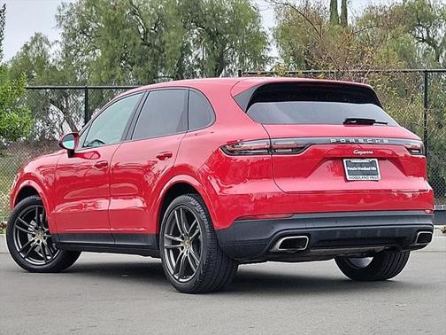 2021 Porsche Cayenne Base (Tiptronic)