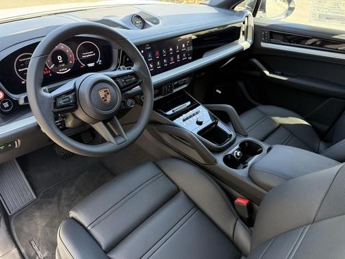 2025 Porsche Cayenne